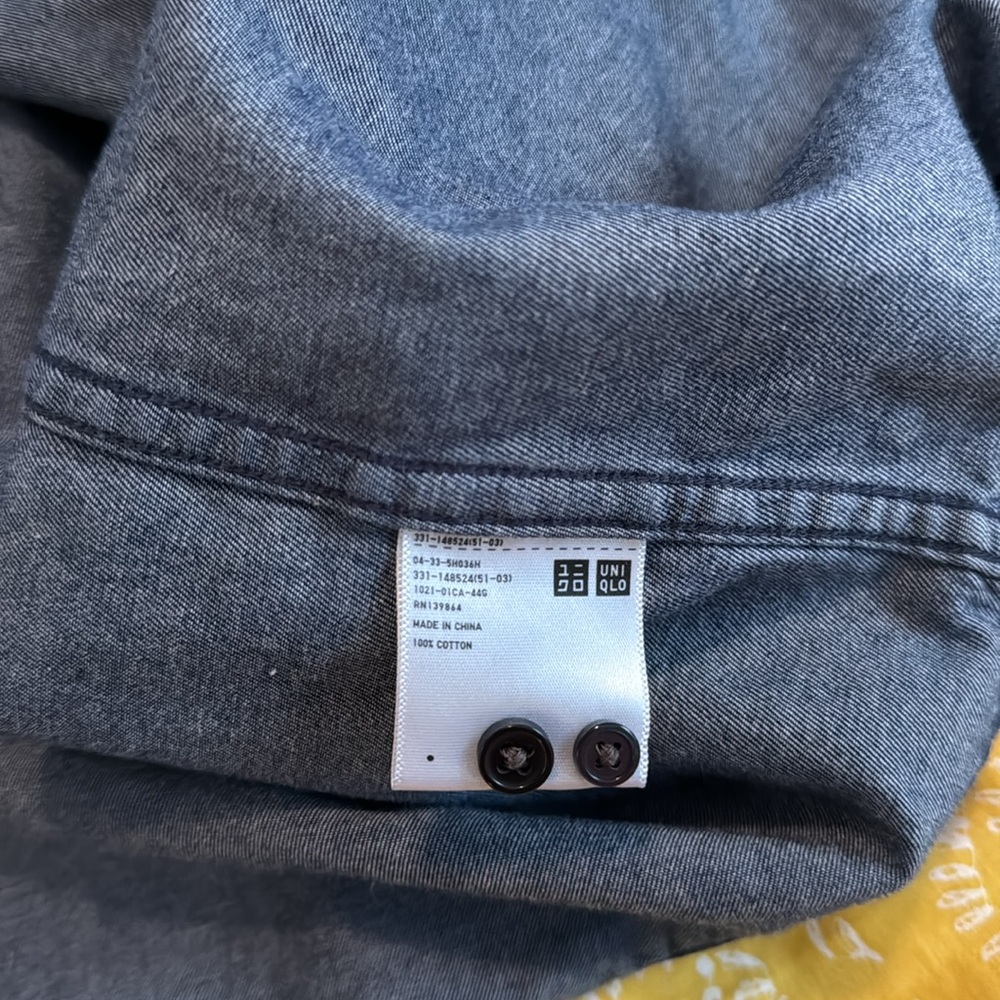 Uniqlo Denim Oxford Shirt - Picture 4 of 4